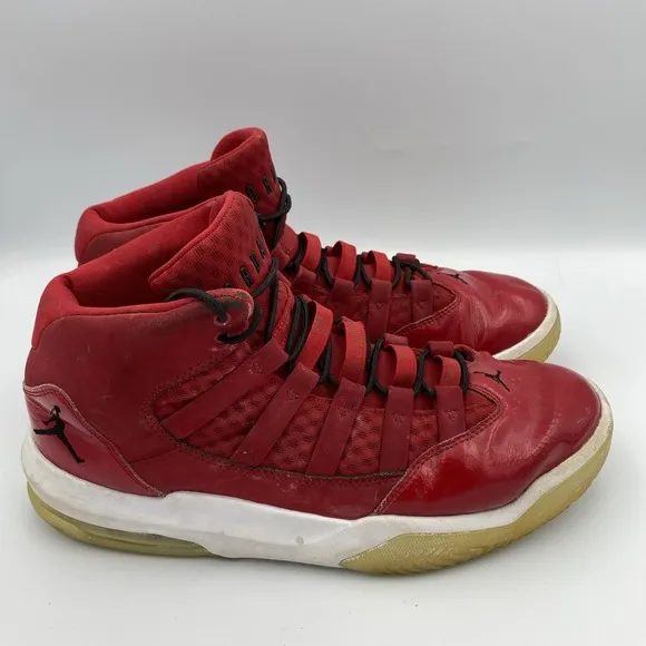 Nike‎ Jordon Men's Max Aura Red High Top Size 10 Basketball Shoes #CQ9451-600