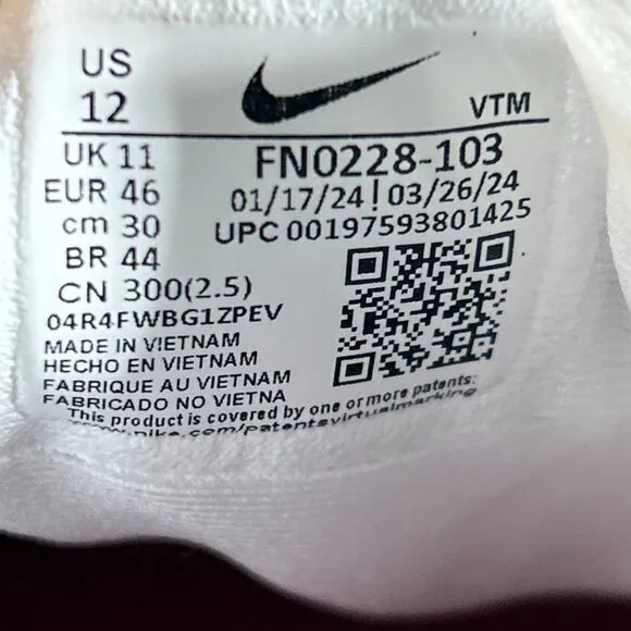 Nike Journey Run Mens Size 12 Running Shoes White Red Sneakers Walking Gym Jog