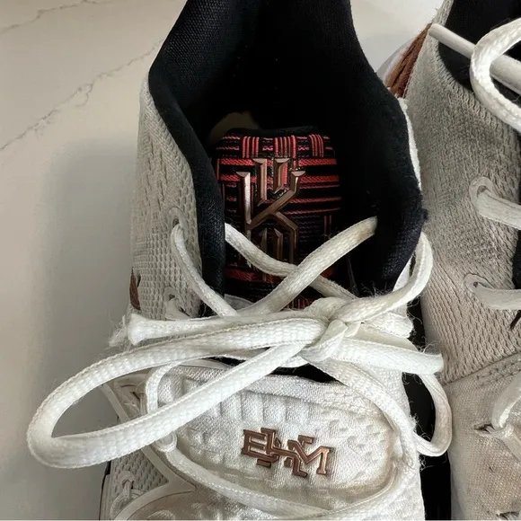 Nike Kyrie 5 BHM Black History Month 2019 Basketball Shoes BQ6237 Size 10