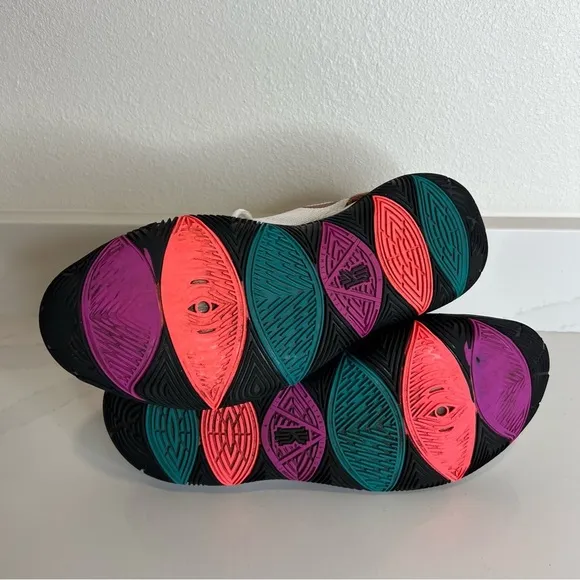 Nike Kyrie 5 BHM Black History Month 2019 Basketball Shoes BQ6237 Size 10