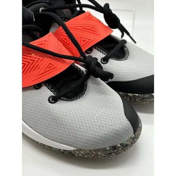 Nike Kyrie Flytrap 3 SE Low Light‎ Smoke Grey Bright Crimson Youth Size 6Y