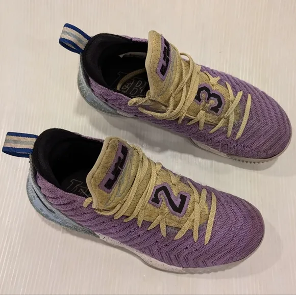 NIKE Lebron 16 Laker's Heritage CK4765 500 purple high top shoes sneakers size 9