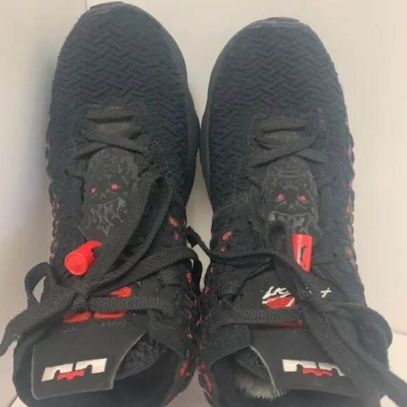 Nike Lebron 17 Infrared - Youth 6.5
