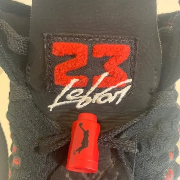 Nike Lebron 17 Infrared - Youth 6.5