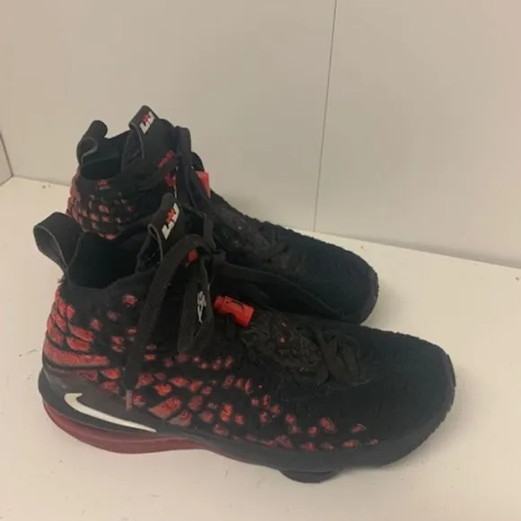 Nike Lebron 17 Infrared - Youth 6.5