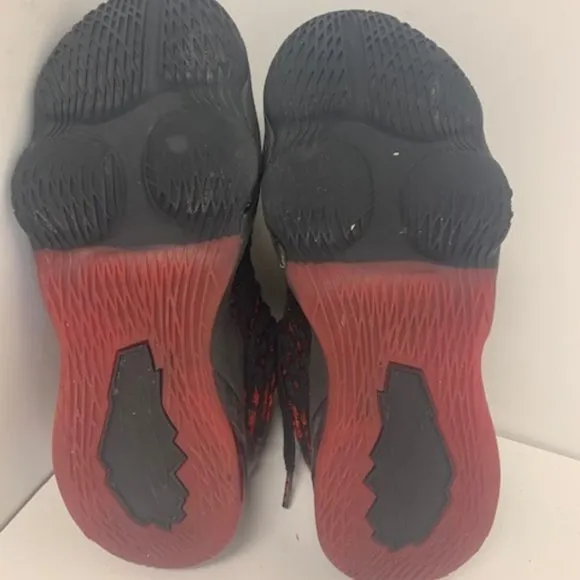 Nike Lebron 17 Infrared - Youth 6.5