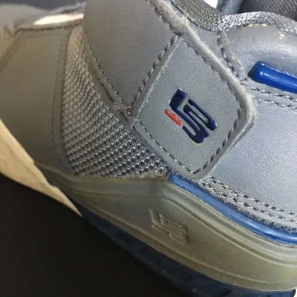 Nike LeBron 2 Toddler Shoes size 10c (King James)
