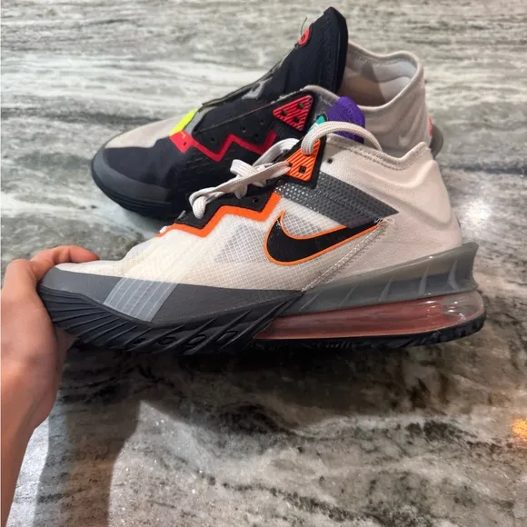 Nike Lebron Air Max Shoes Men’s 9