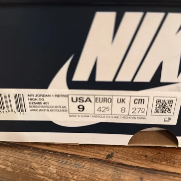 Nike Men's Air Jordan 1  High-Top Sneakers brand new still in box