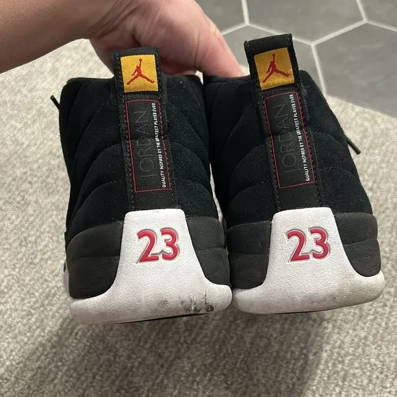 NIKE Men's Air Jordan 12 Retro Reverse Taxi Shoes Size 11