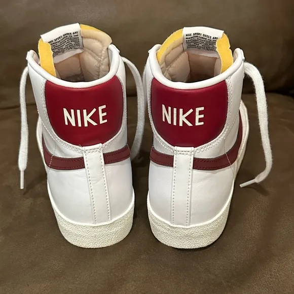 Nike Men’s Blazer Mid ‘77 Vintage Shoes, Size-10