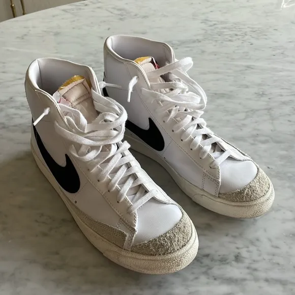 Nike Mens Blazer Mid 77 Vintage Shoes