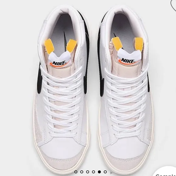 Nike Mens Blazer Mid 77 Vintage Shoes