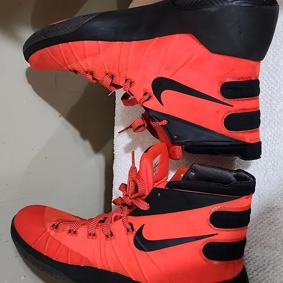 Nike Men's Red High-Top Sneakers Color Red Side 12