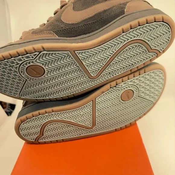 Nike Nyx Dunk Low Top Lace Up Sneakers Shoes 330940-221 Chocolate Brown Mens 8