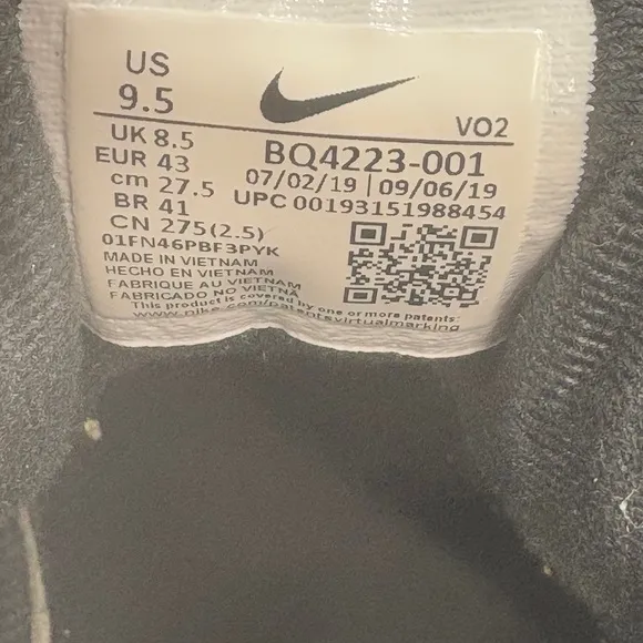 Nike  Path Sneaker Boot - Mens Size‎ 9.5 BQ4223-001 Triple Black Mid-High Top