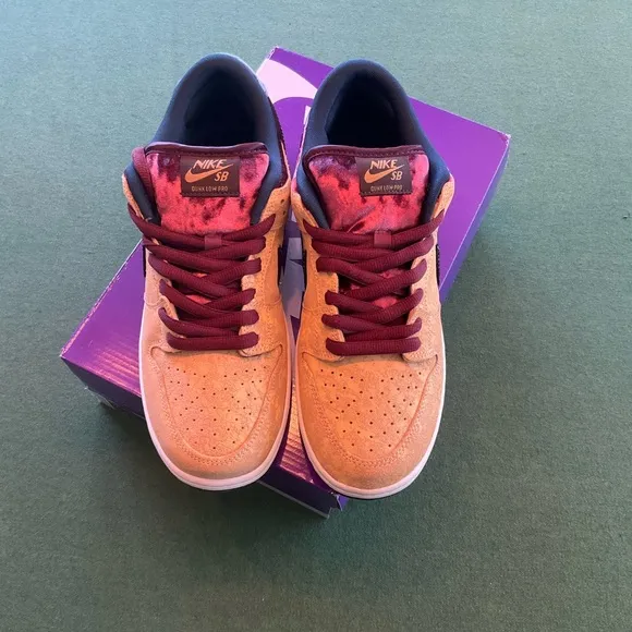 Nike SB Dunk Low Pro Shoes City of Cinema Celestial Gold and Black Brand New 11