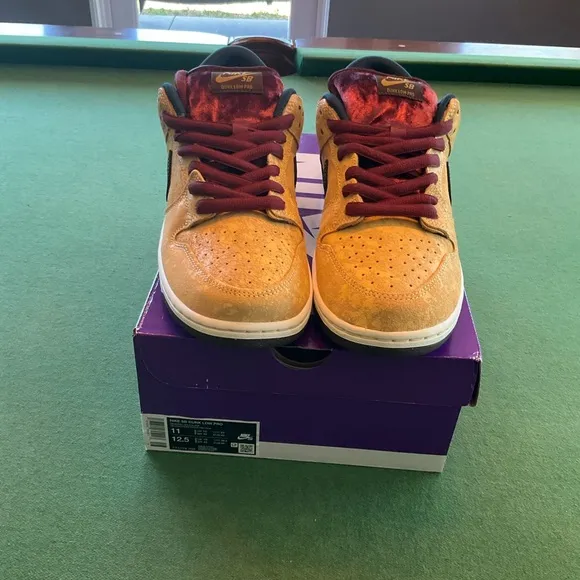 Nike SB Dunk Low Pro Shoes City of Cinema Celestial Gold and Black Brand New 11