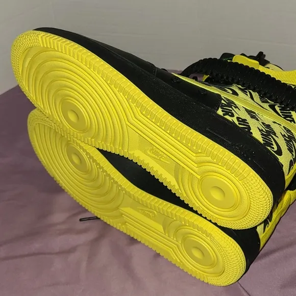 Nike SF Air Force 1 High Mens Shoes Black Dynamic Yellow AR1955-001 Size 10.5