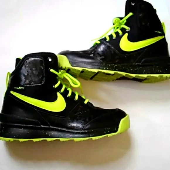 NIKE STASIS ACG GS 685610-004 KIDS/HOUTH BOOTS SHOES