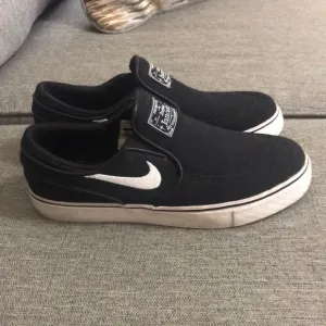 Nike Stefan Janoski SB Slip On Black Sneakers