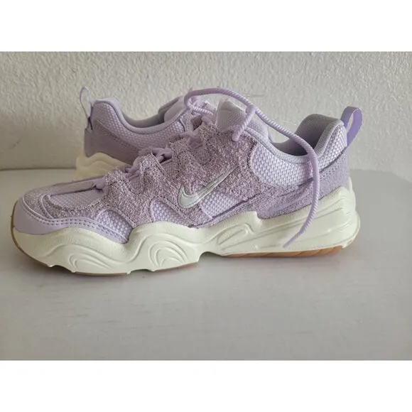 Nike Tech Hera Women's Shoes (Barely Grape/Pale Ivory/Gum Light Brown/White)8.5