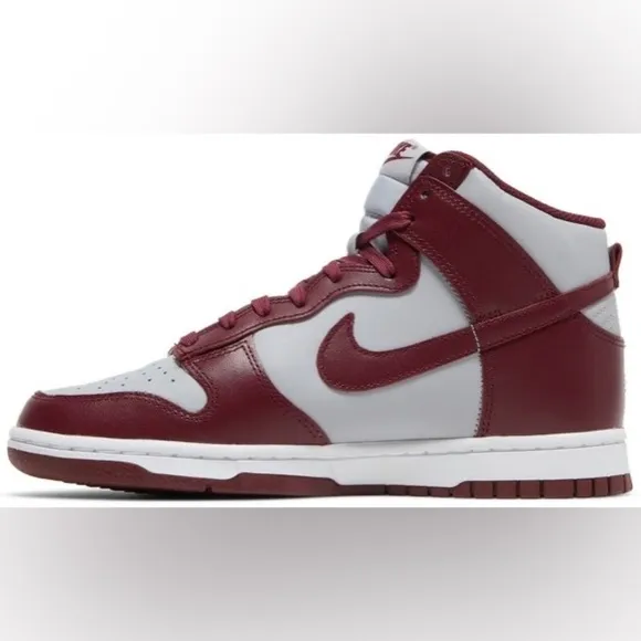 Nike Unisex 2022 Dunk High 'Dark Beetroot' Shoe/Sneaker | PRELOVED!! 👟🔥
