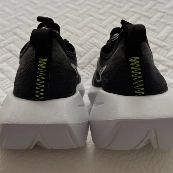 Nike Vista Lite Black Lemon Venom Trainers Woman Lady Size 9 Running Shoes