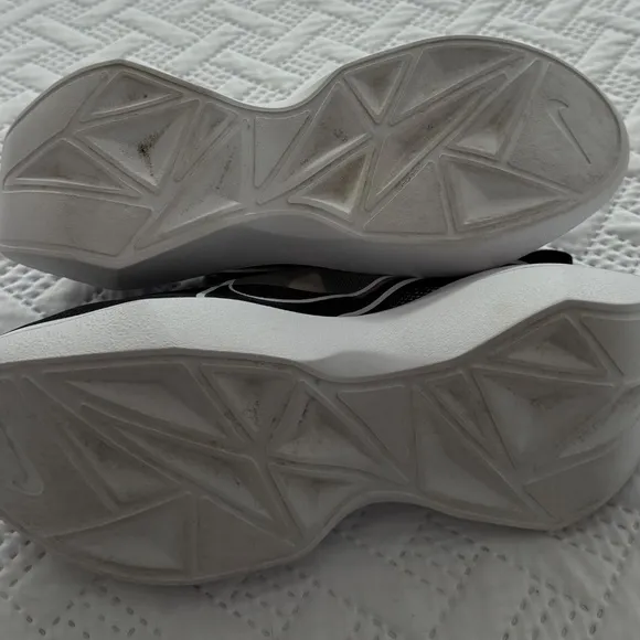 Nike Vista Lite Black Lemon Venom Trainers Woman Lady Size 9 Running Shoes