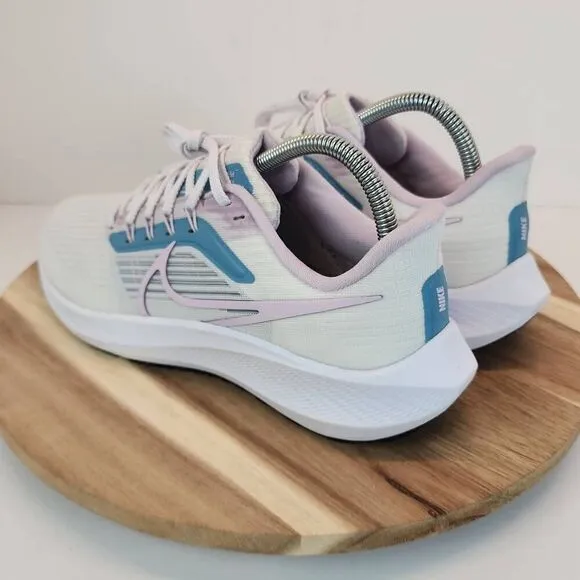 Nike Women's Air Zoom Pegasus 39 DZ4445-100 Shoes White Blue Lavender Size 8.5