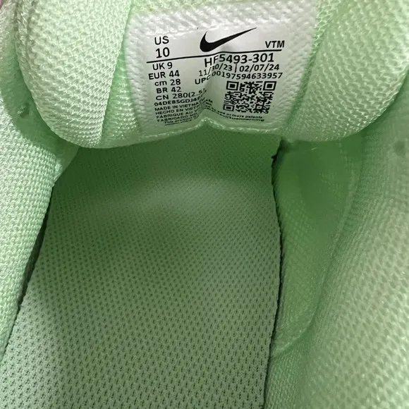Nike Zoom Vomero 5 Running Shoes Pistachio Vapor Green HF5493-301 Men's Size 10