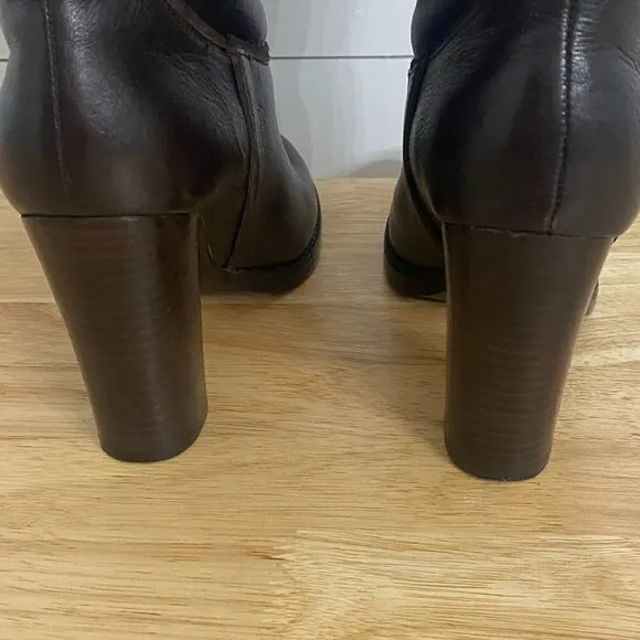 Nine West Tall Brown Leather Pull on Heel Boots, Women’s Size 6