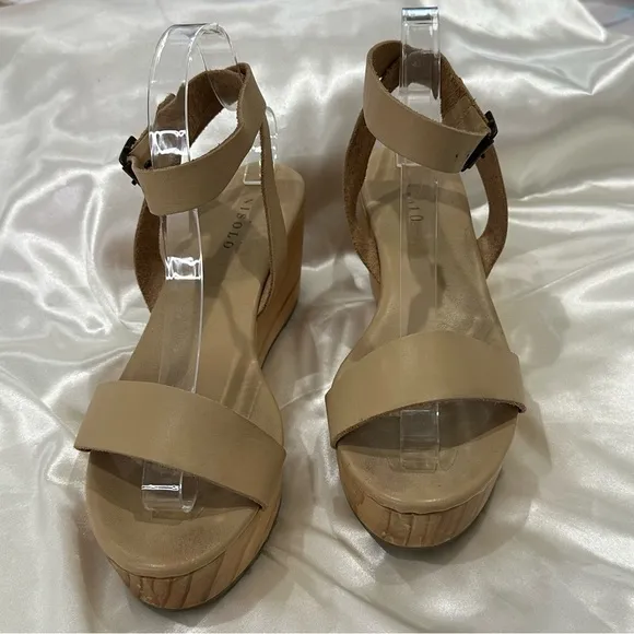 Nisolo Sarita Wooden Wedge Sandal Leather Wrap Ankle Strap Buckle Beige Size 9