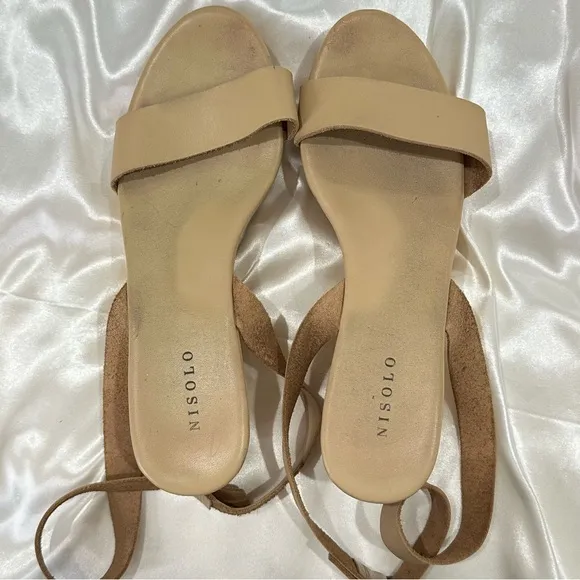 Nisolo Sarita Wooden Wedge Sandal Leather Wrap Ankle Strap Buckle Beige Size 9