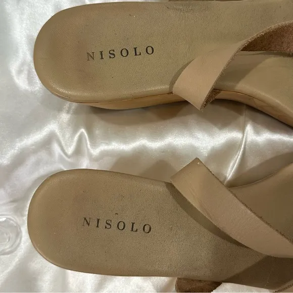Nisolo Sarita Wooden Wedge Sandal Leather Wrap Ankle Strap Buckle Beige Size 9