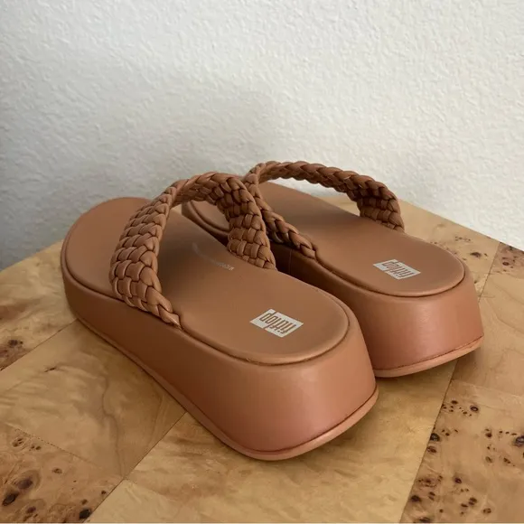 NWOB Fitflop Women F Mode Woven Leather Flatform Toe Post Sandals Latte Tan