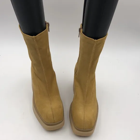 NWOB Free People Gigi Platform Boots in Camel