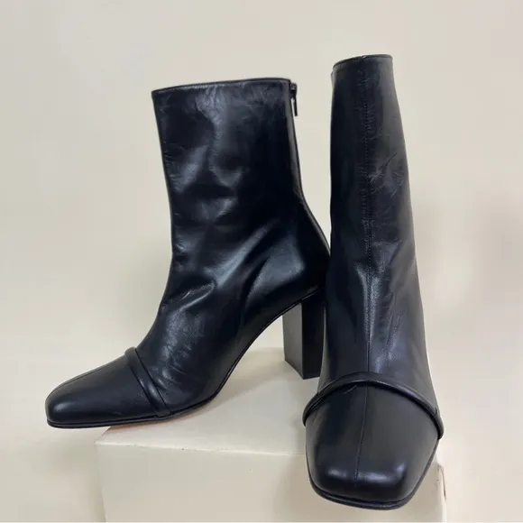 NWOT Chelsea Paris Gigi Ankle Leather Boots in Black Business Casual City Chic