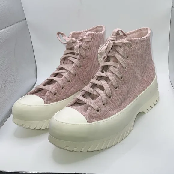 NWOT Converse Chucks Lugged 2.0 High Top Pink Velour Sneakers Shoes Womens 10.5