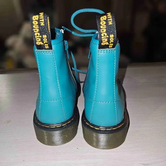 NWOT‎ Dr Martens Teal Green Junior 1460 Combat Lace Up Boots Big Kids Size 3