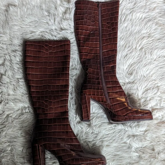 NWOT Jeffrey Campbell Minim Croc Embossed Boots in Brown
