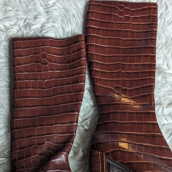 NWOT Jeffrey Campbell Minim Croc Embossed Boots in Brown