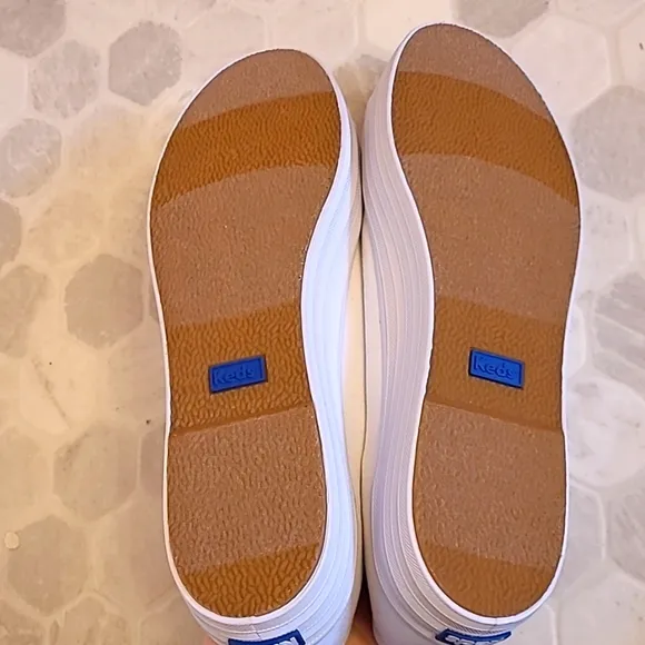 NWOT KEDS platform tennis shoes