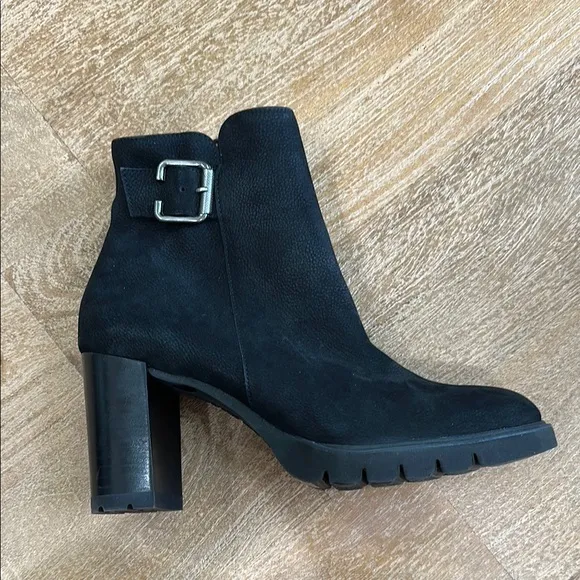 NWOT Paul Green Selma Ankle Boot 8
