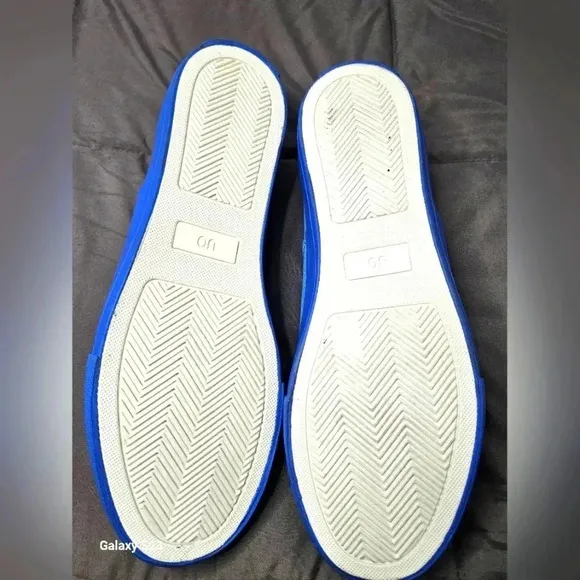 NWOT Urban Outfitters Ortholite shoes