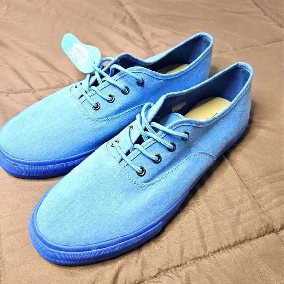NWOT Urban Outfitters Ortholite shoes
