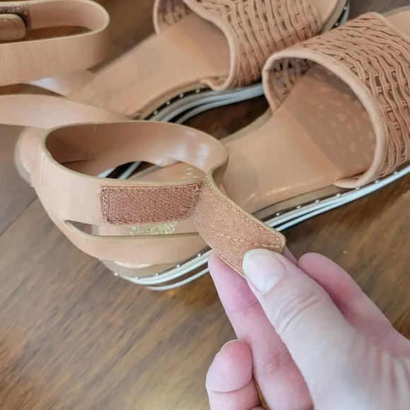 NWOT Vince Camuto  Leather Ankle Strap Minniah Wedge Heel Woven Sandals
