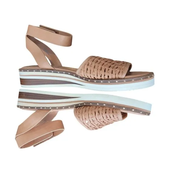 NWOT Vince Camuto  Leather Ankle Strap Minniah Wedge Heel Woven Sandals