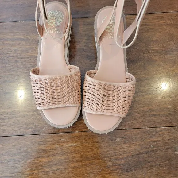 NWOT Vince Camuto  Leather Ankle Strap Minniah Wedge Heel Woven Sandals