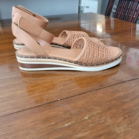 NWOT Vince Camuto  Leather Ankle Strap Minniah Wedge Heel Woven Sandals